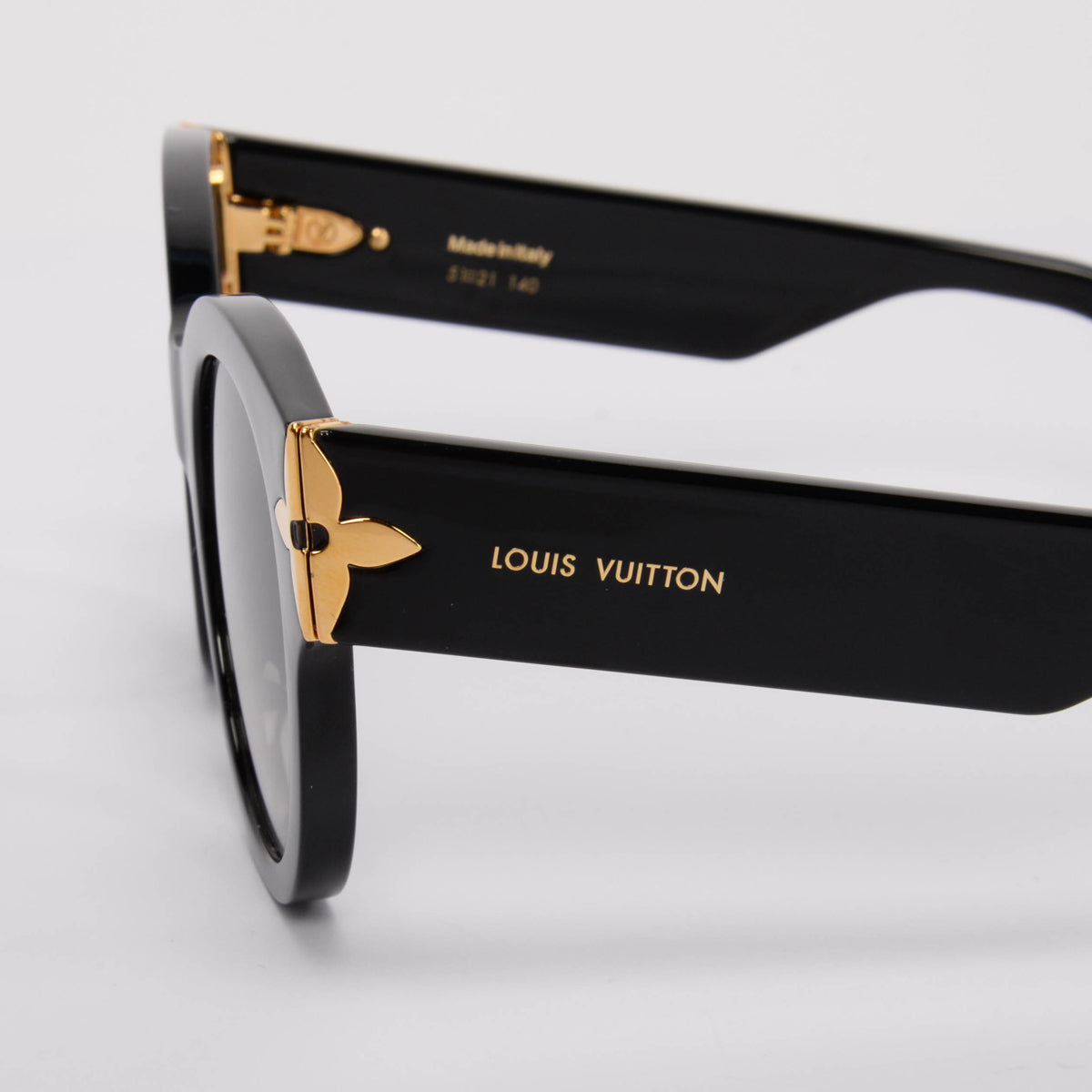 Louis Vuitton Black Flower Edge Round Sunglasses