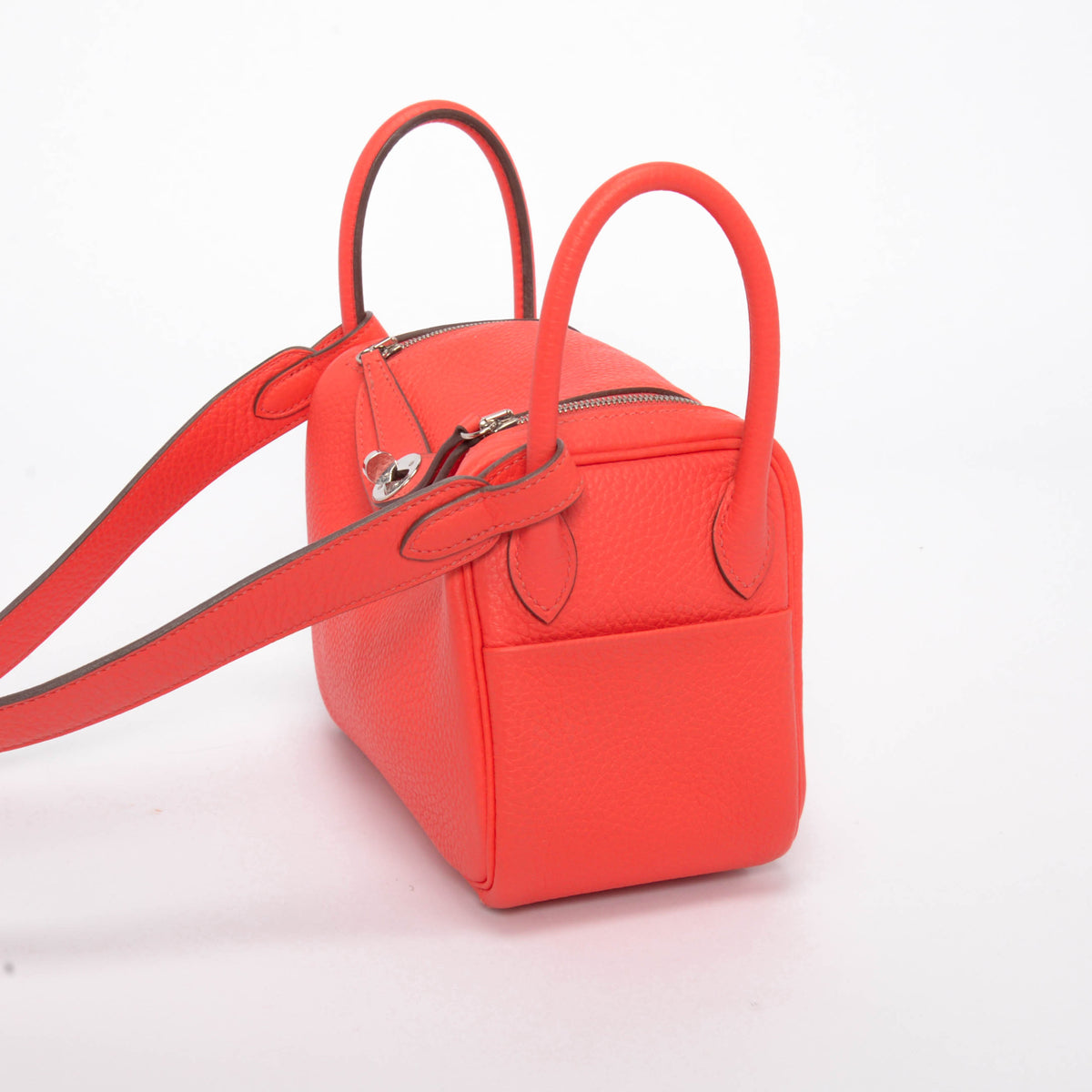 Hermes Rose Texas Clemence Mini Lindy 20