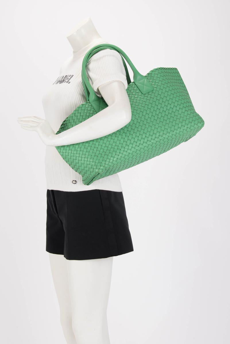 Bottega Veneta Trefle Green Intrecciato Medium Cabat Tote