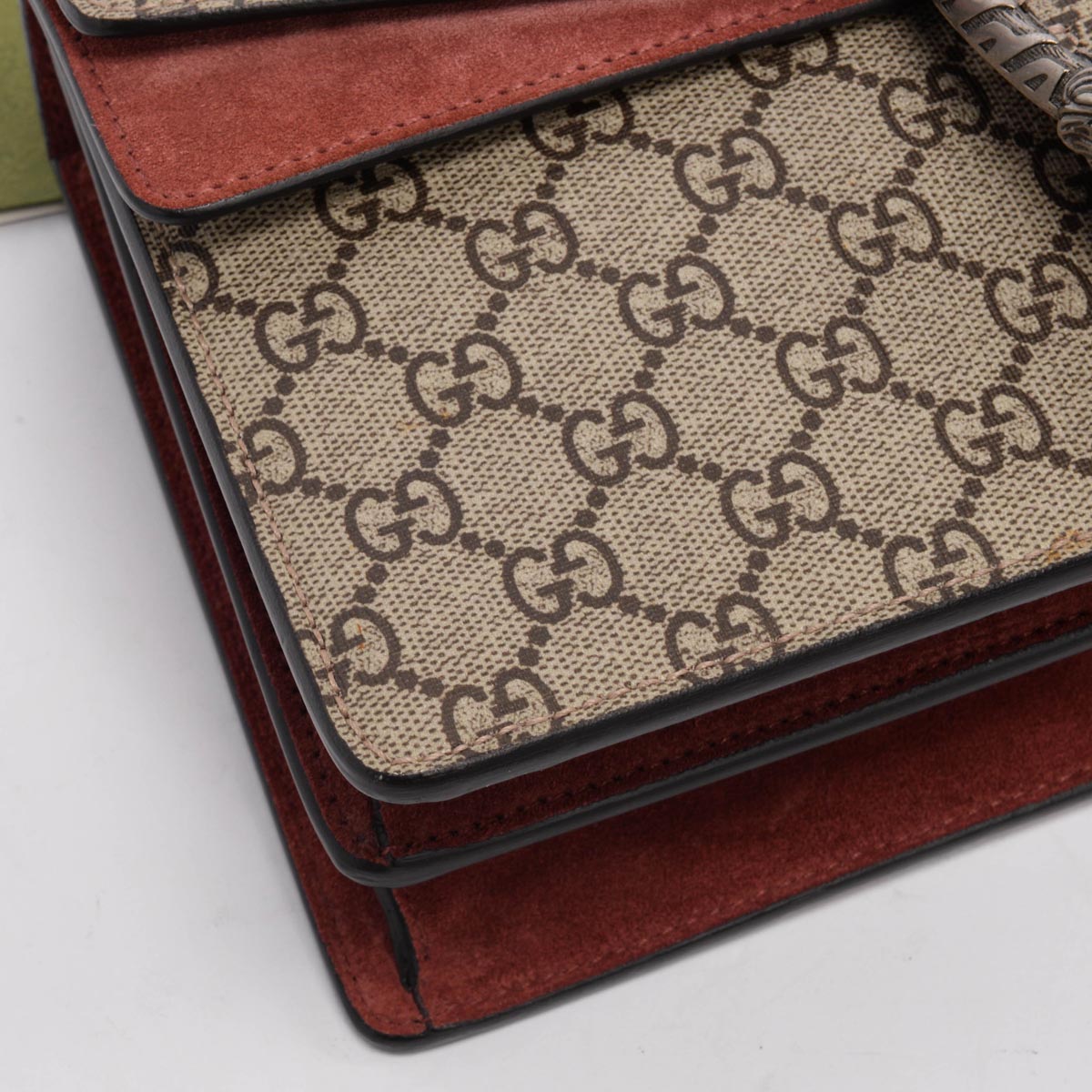 Gucci Blooms GG Supreme Small Dionysus Bag