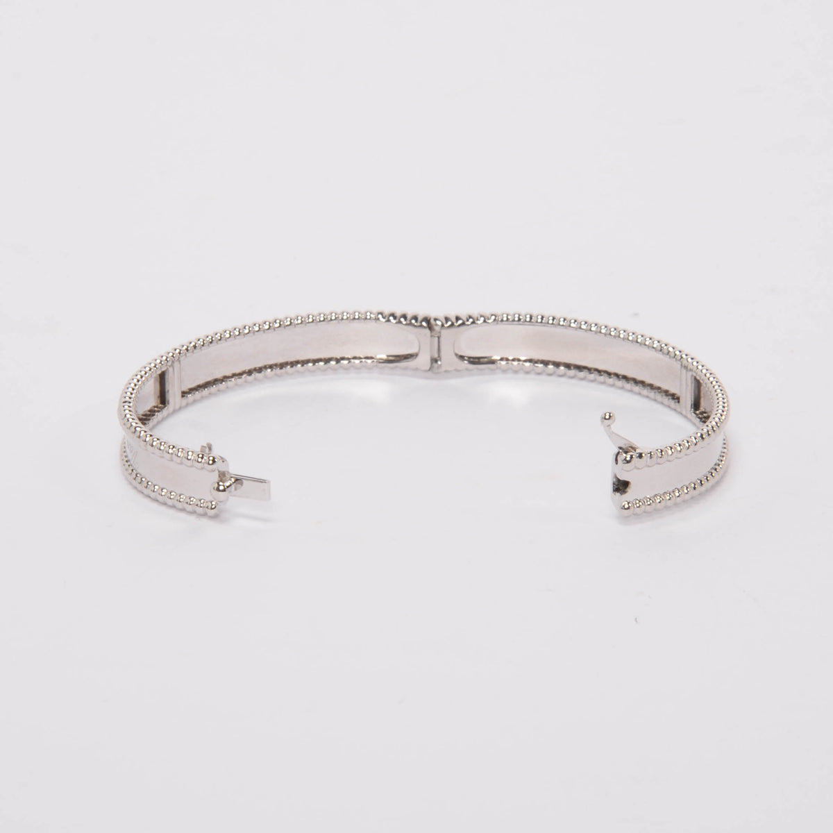 Van Cleef & Arpels 18k White Gold Perlee Signature Bracelet