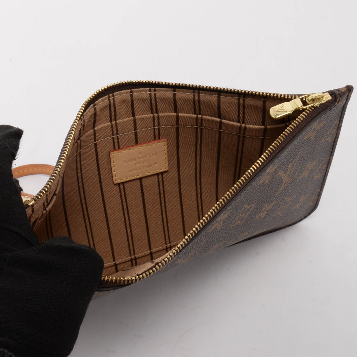 Louis Vuitton Monogram Canvas Neverfull Pouch