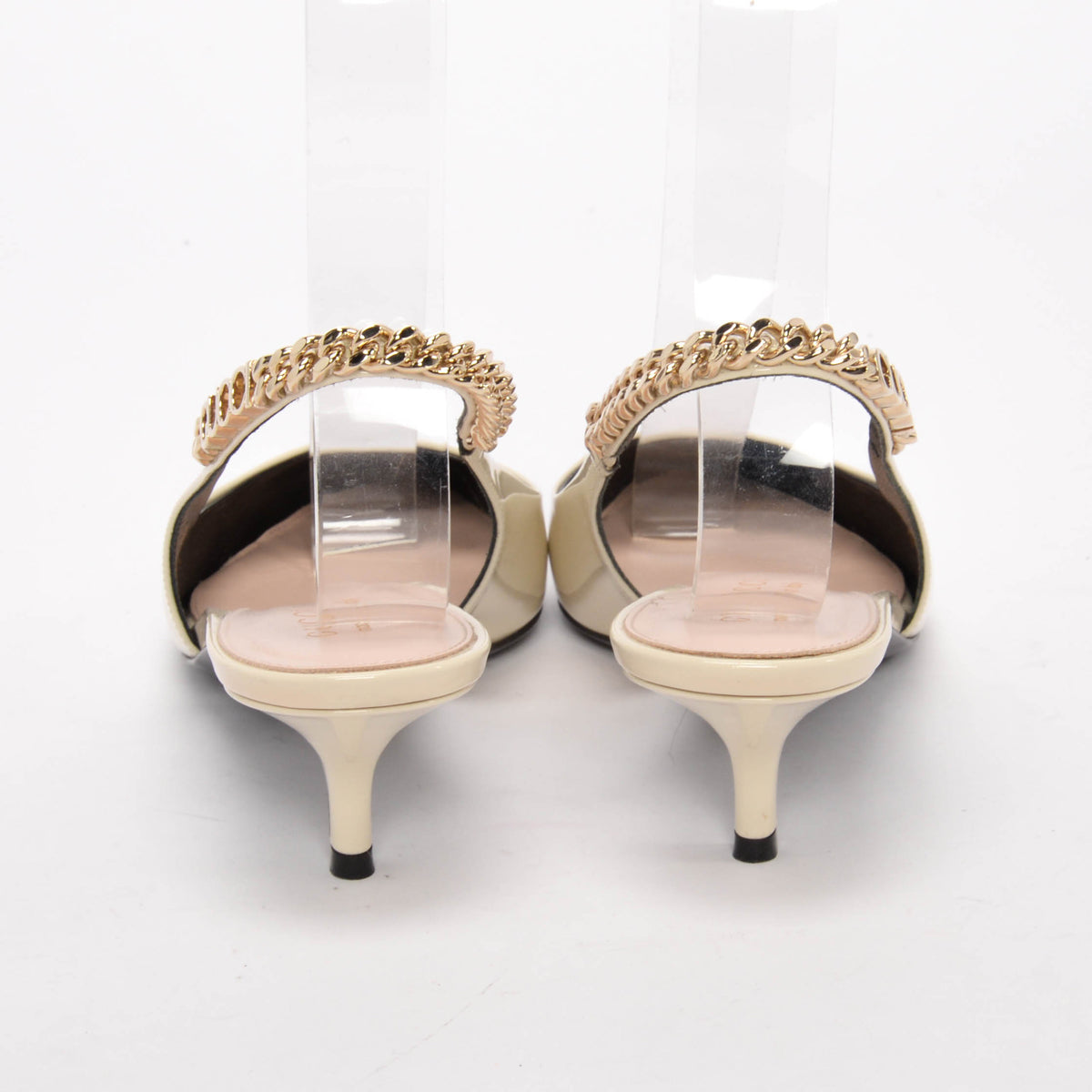 Gucci Ivory Patent Signoria Chain Slingback Pumps 39.5