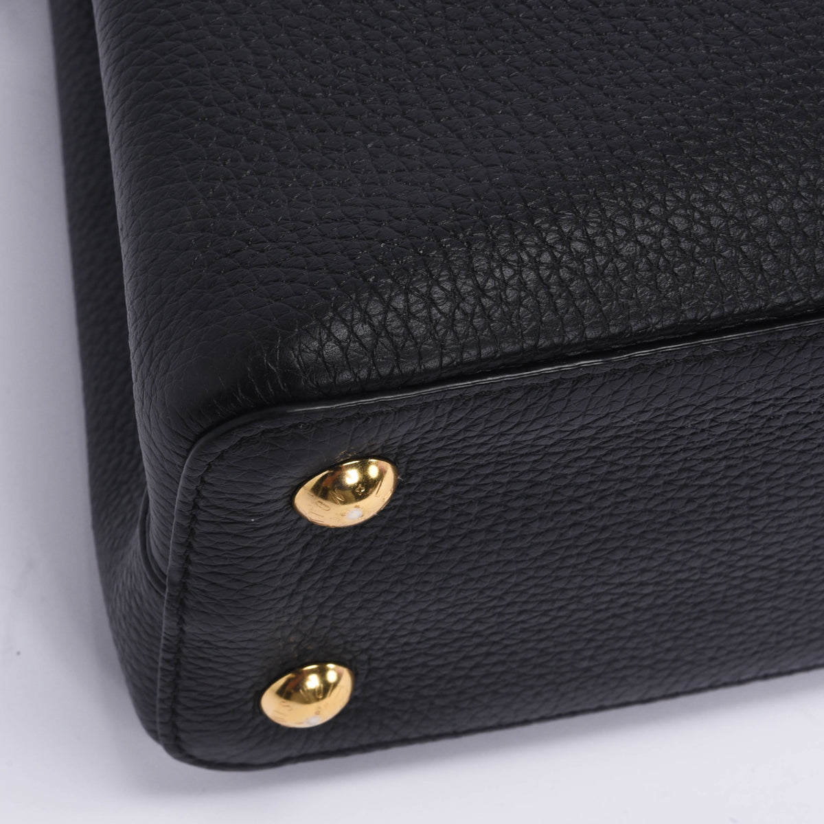 Louis Vuitton Noir Rubis Taurillon Capucines MM