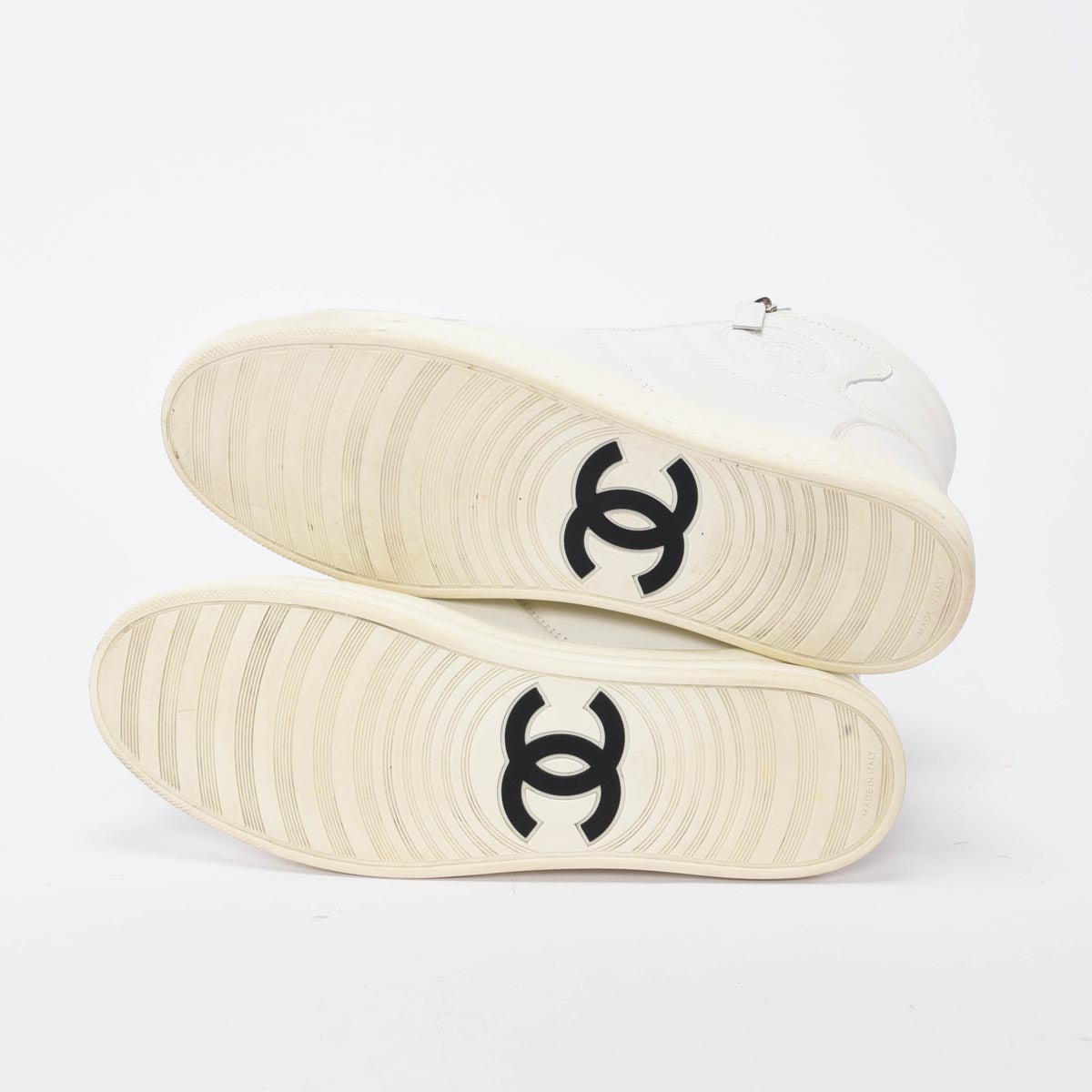 Chanel White Calfskin Side Zip High Top Sneakers 40