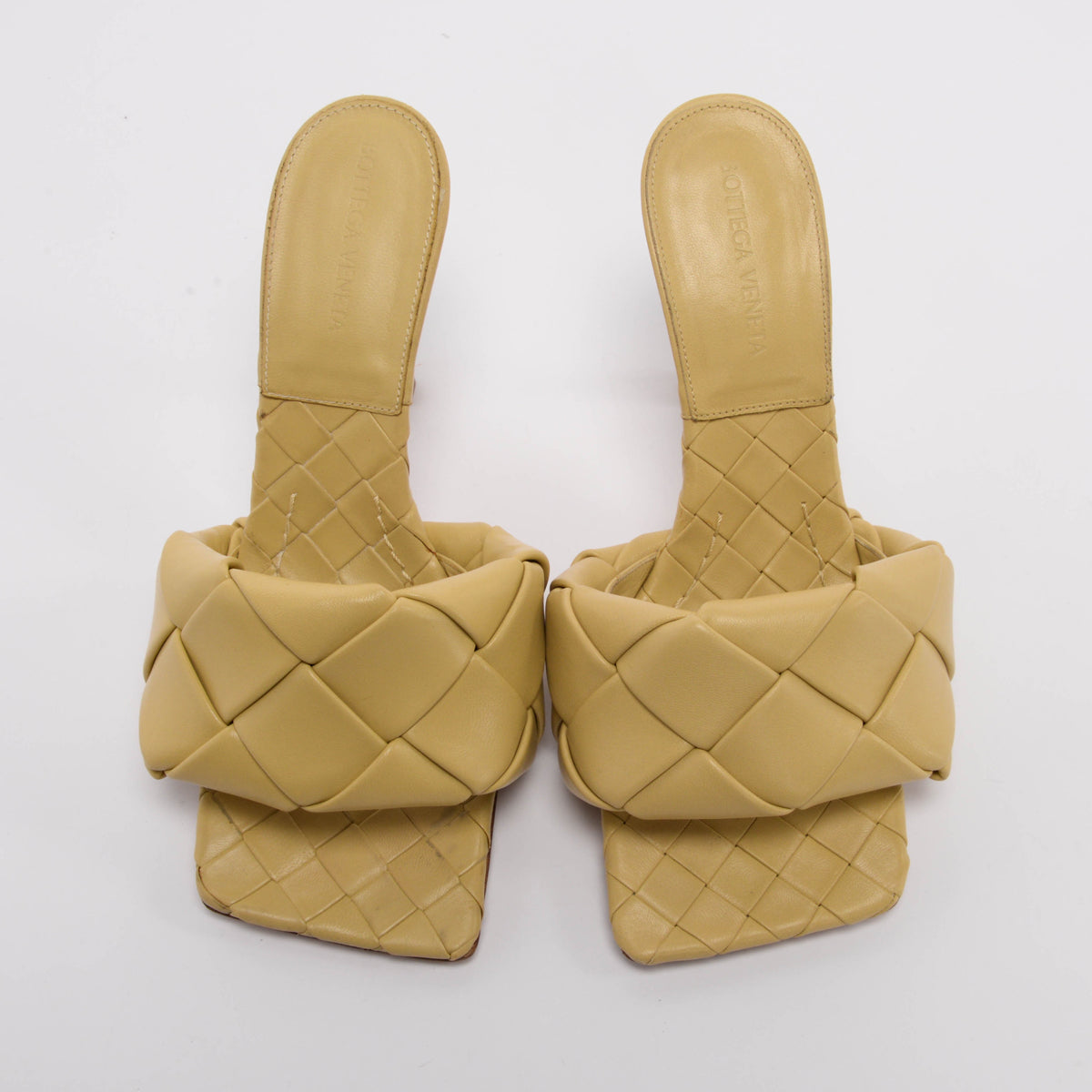 Bottega Veneta Beige Intrecciato Lido Sandals 38