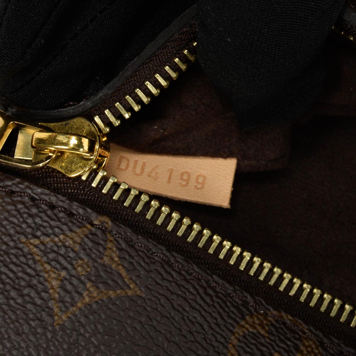 Louis Vuitton Monogram Canvas Pochette Metis