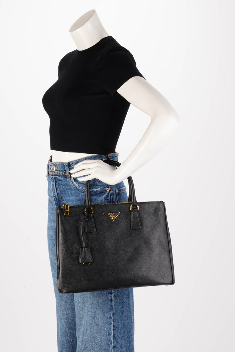 Prada Black Saffiano Medium Galleria Tote