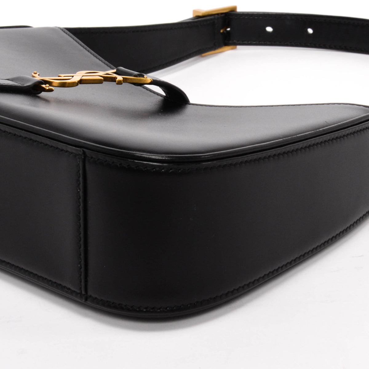 Saint Laurent Black Calfskin Le 5 A 7 Shoulder Bag