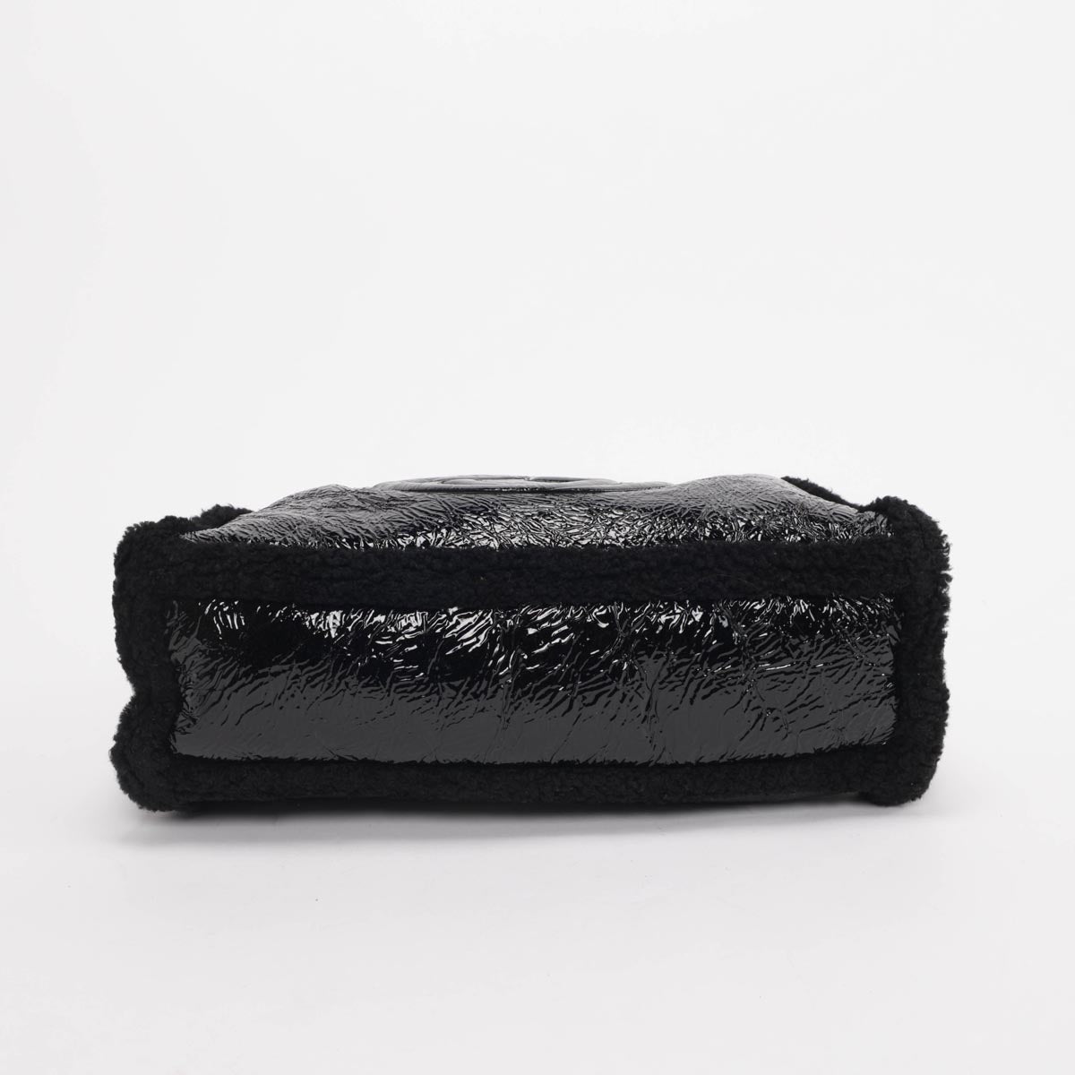 Gucci Black Patent Shearling Soho Chain Shoulder Bag