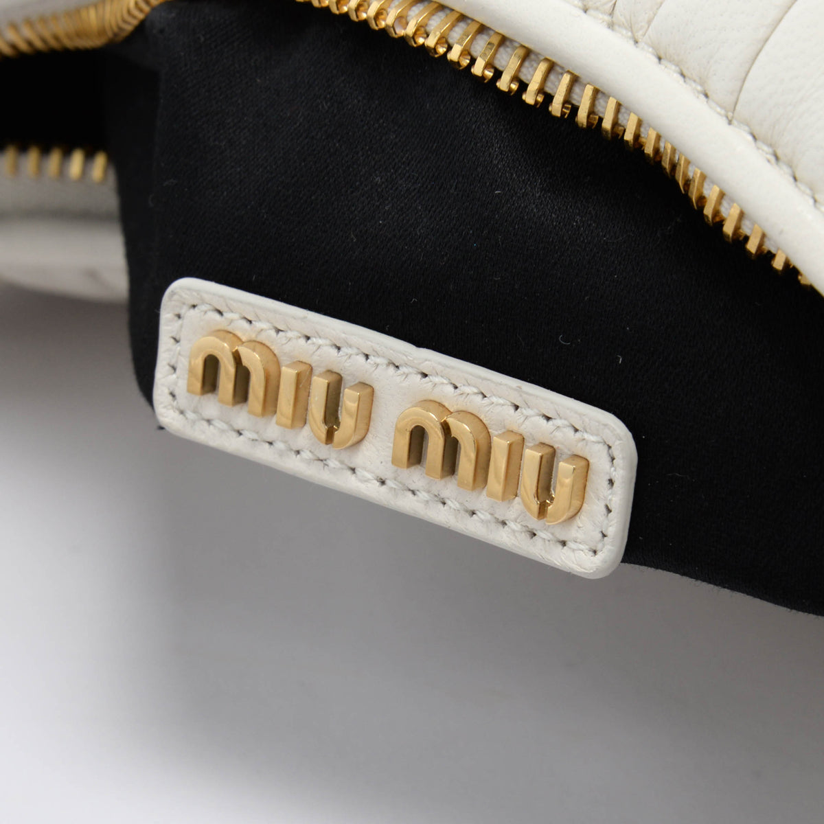 Miu Miu White Nappa Matelasse Medium Wander Bag