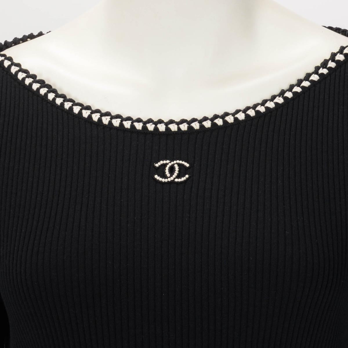 Chanel Black Knit CC Braided Trim Long Sleeve Top FR 44