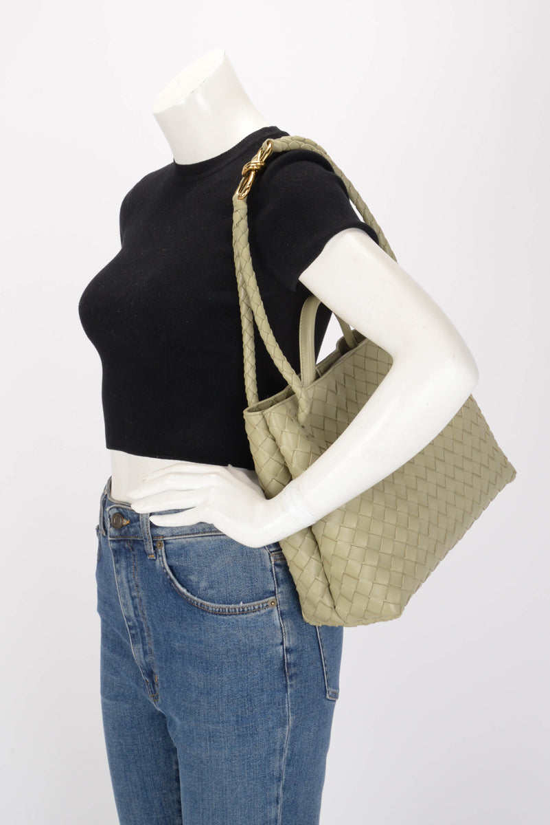 Bottega Veneta Travertine Intrecciato Lambskin Medium Andiamo Tote