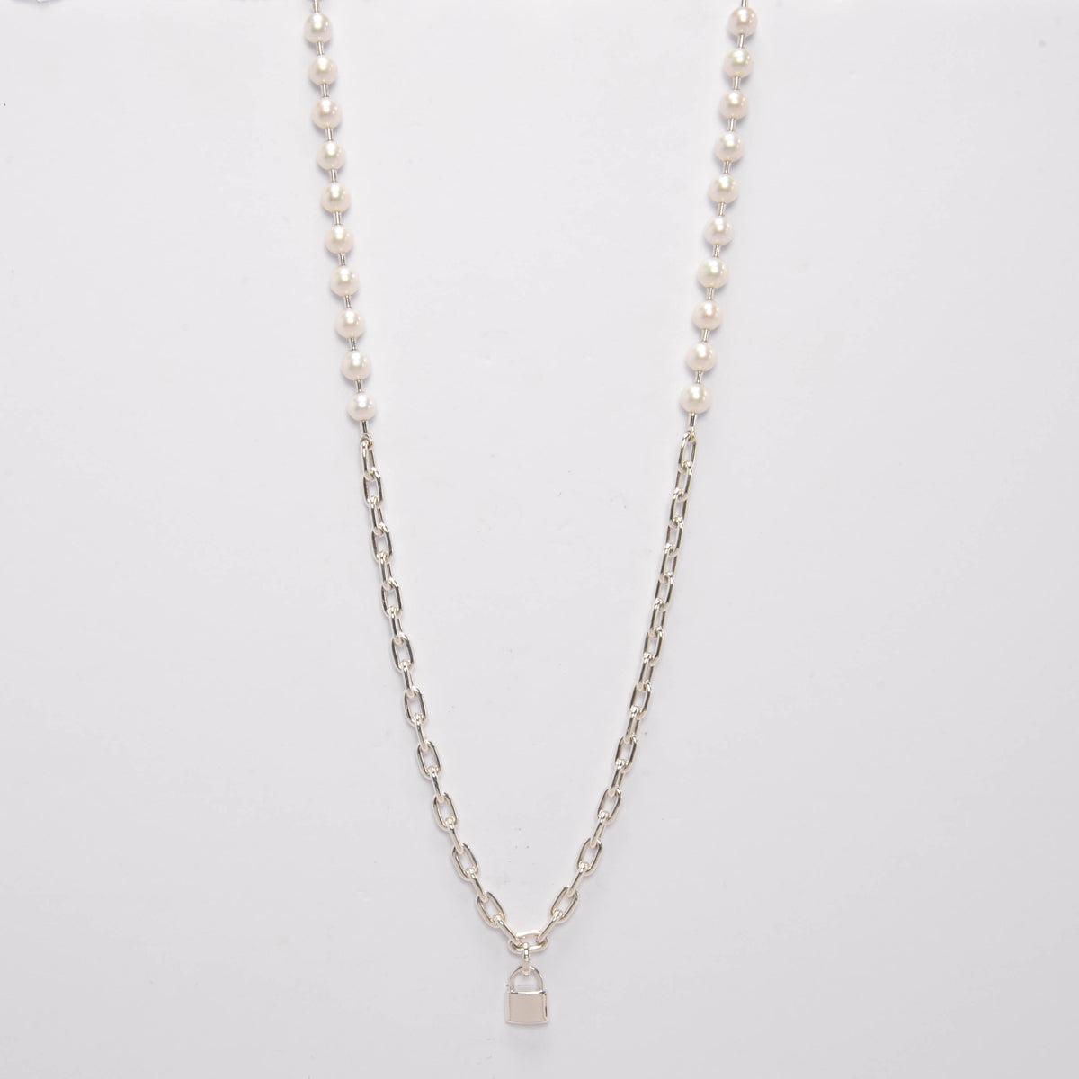 Tiffany & Co Sterling Silver & Freshwater Pearl HardWear Lock Necklace