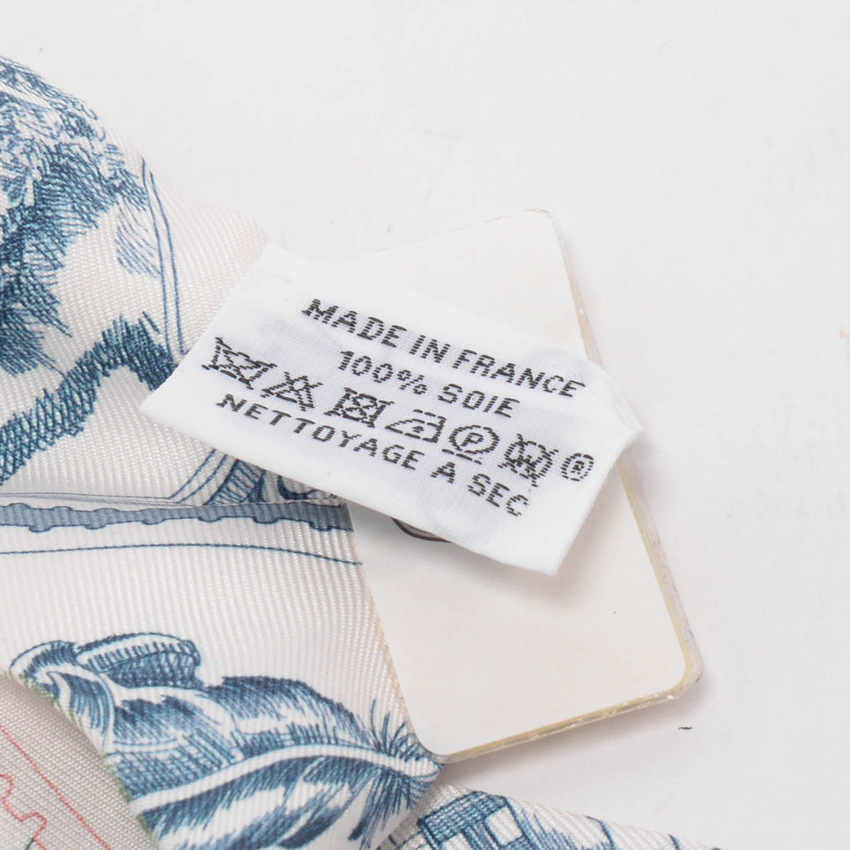 Hermes Bleu Moyen Silk Le Philateliste du Faubourg Twilly