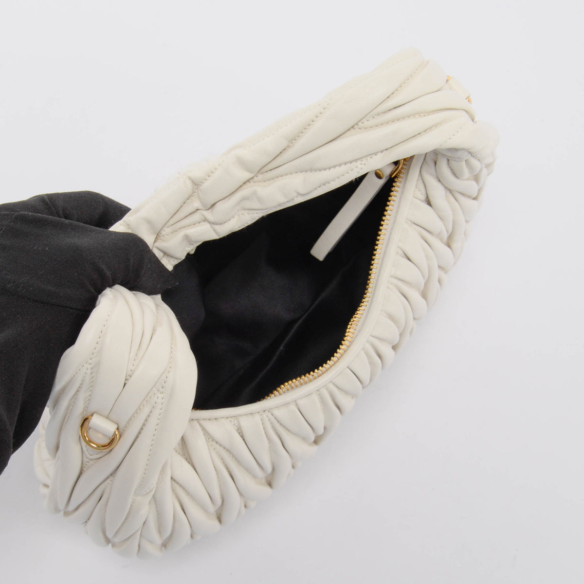 Miu Miu White Nappa Matelasse Medium Wander Bag