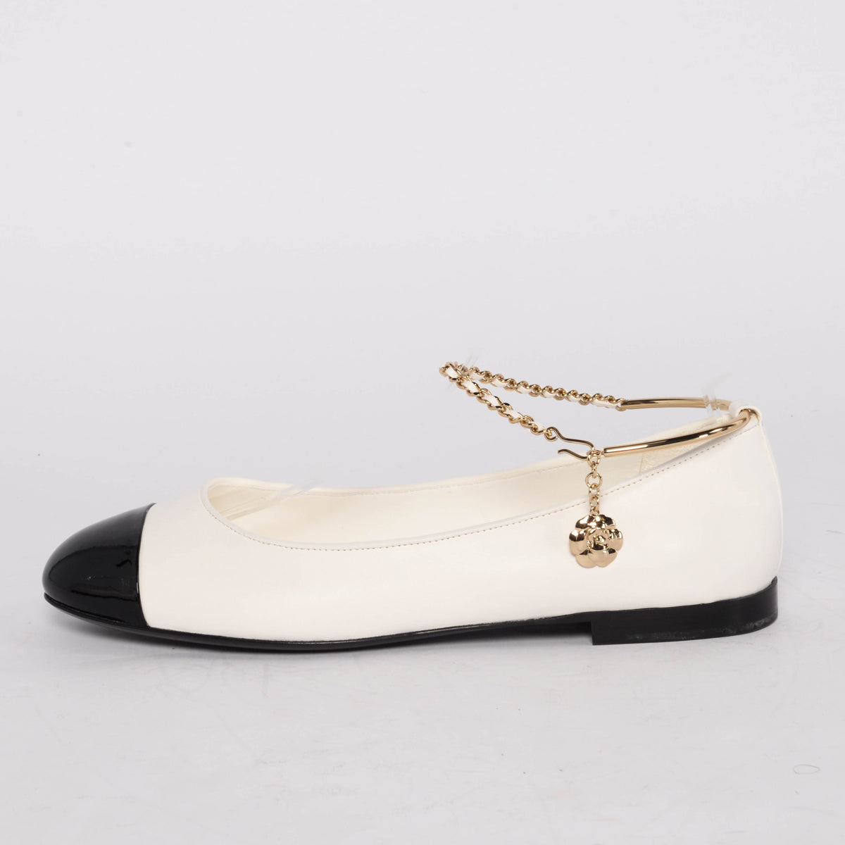 Chanel White Patent Ankle Chain Ballerina Flats 41.5