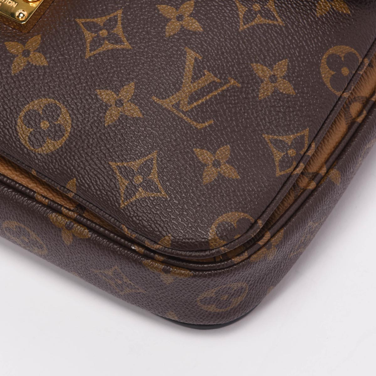 Louis Vuitton Reverse Monogram Pochette Metis