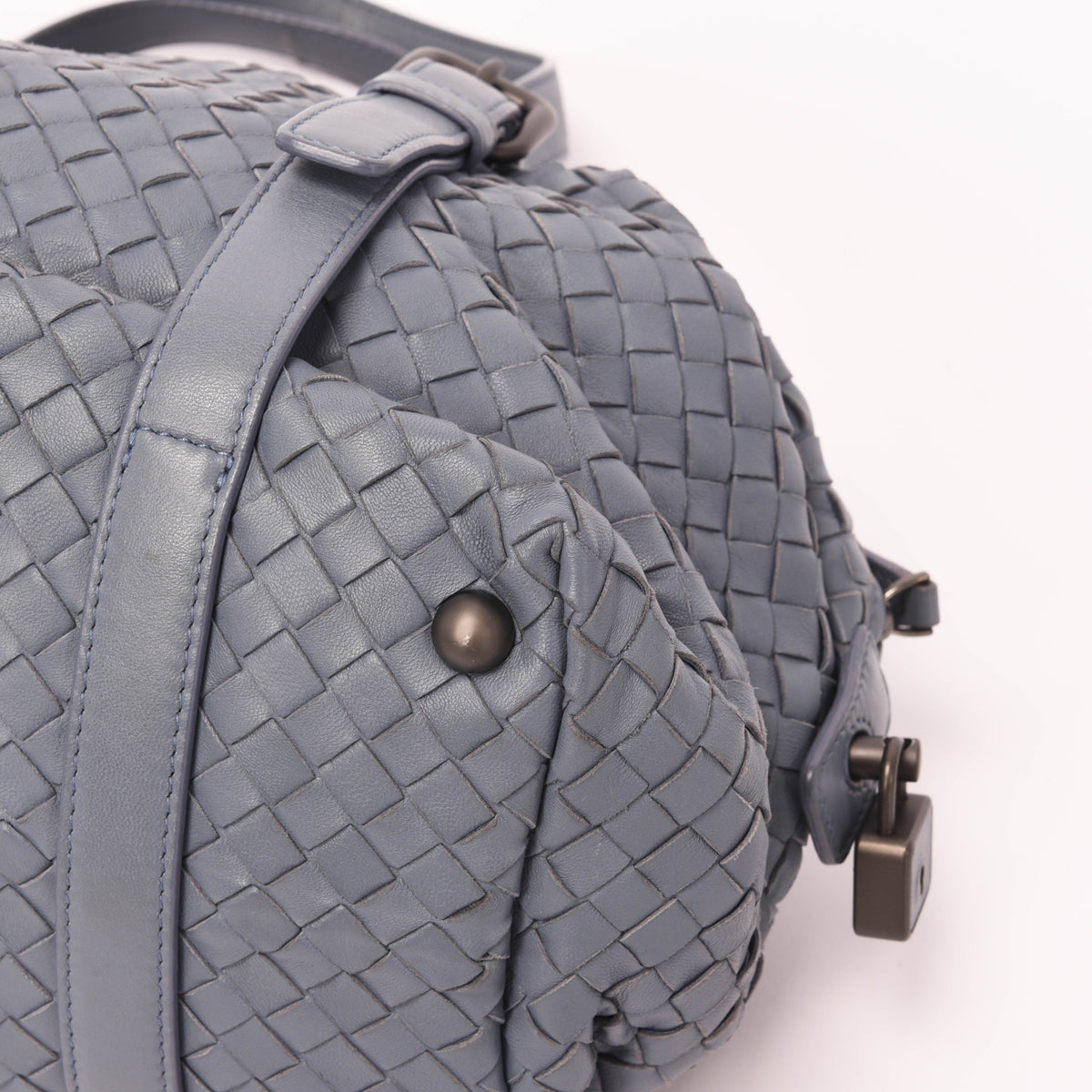 Bottega Veneta Light Purple Intrecciato Montaigne Bag