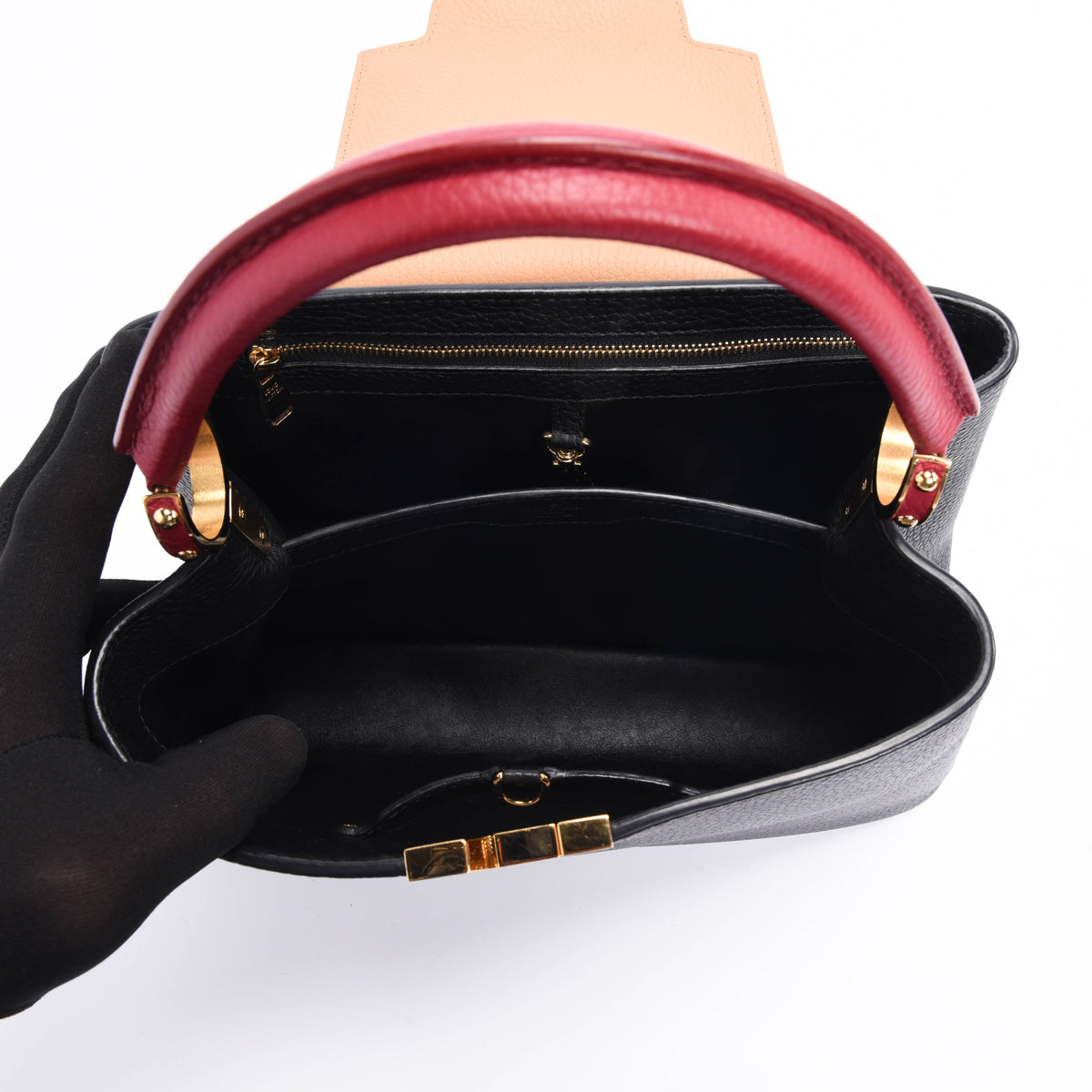 Louis Vuitton Noir Rubis Taurillon Capucines MM