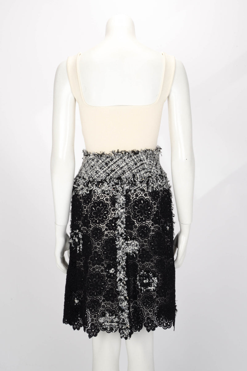 Chanel Black & White Lace Floral Applique Skirt FR 36