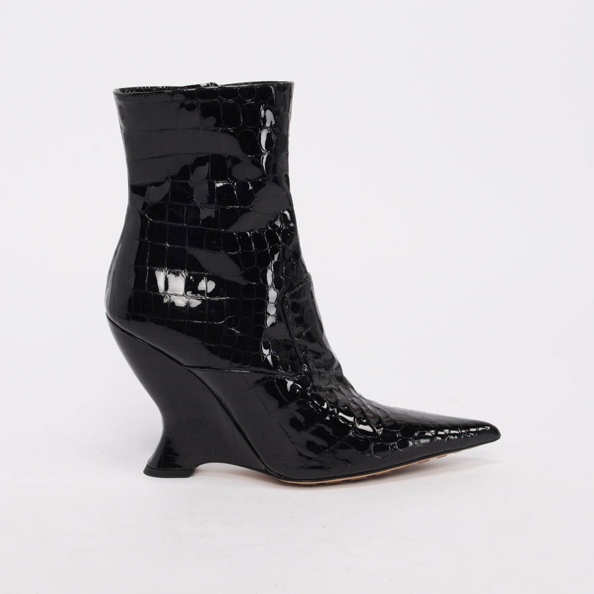 Bottega Veneta Black Croc Effect Punta Ankle Boots 39
