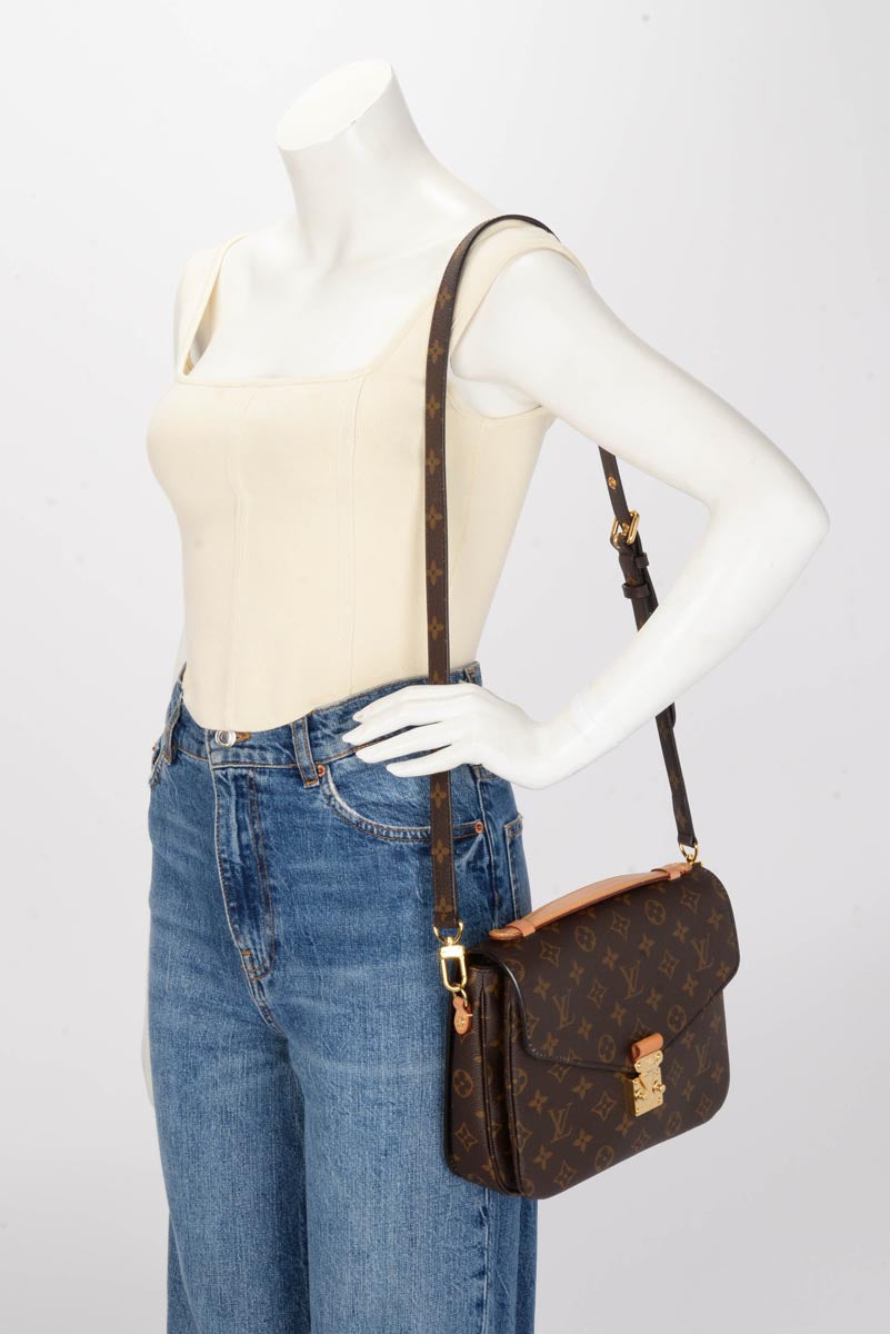Louis Vuitton Monogram Canvas Pochette Metis