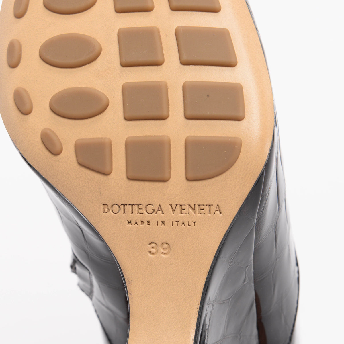 Bottega Veneta Black Croc Effect Punta Ankle Boots 39