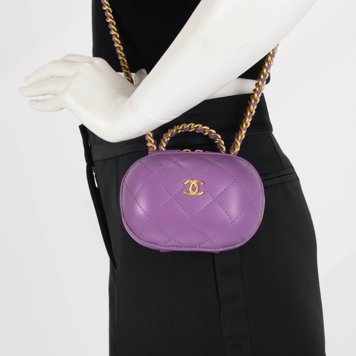 Chanel Purple Quilted Lambskin CC Bubble Vanity Case