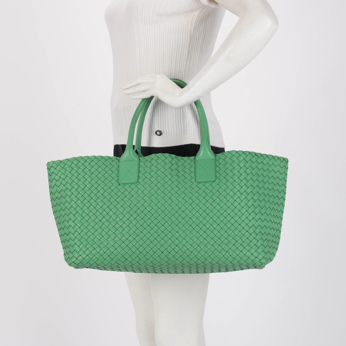 Bottega Veneta Trefle Green Intrecciato Medium Cabat Tote