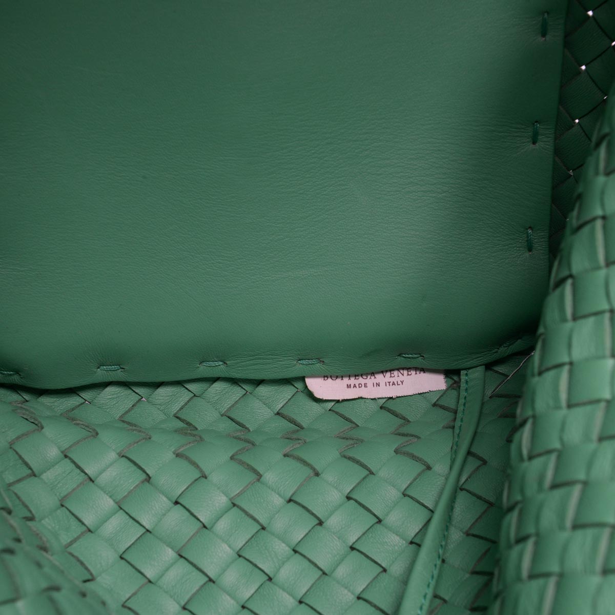 Bottega Veneta Trefle Green Intrecciato Medium Cabat Tote