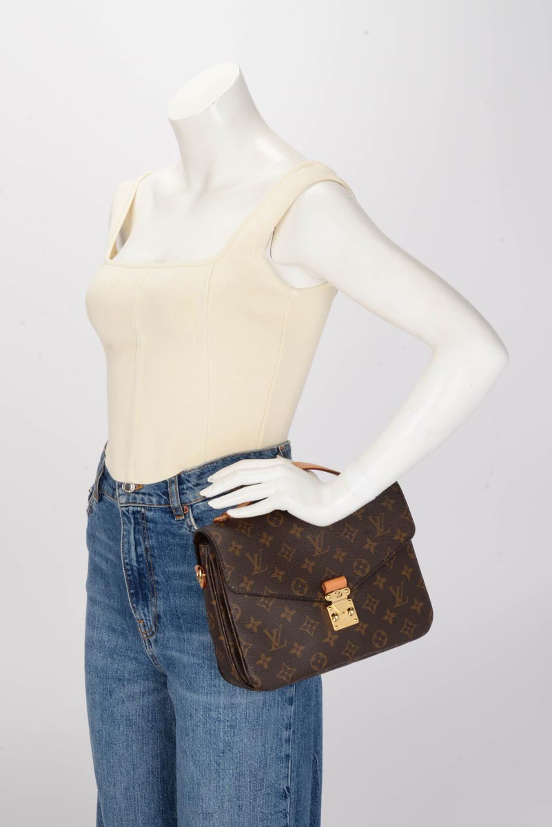 Louis Vuitton Monogram Canvas Pochette Metis