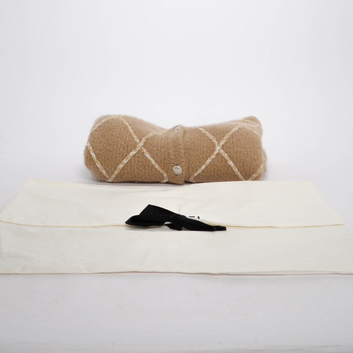 Chanel Beige Cashmere Diamond Quilted Cardigan FR 40