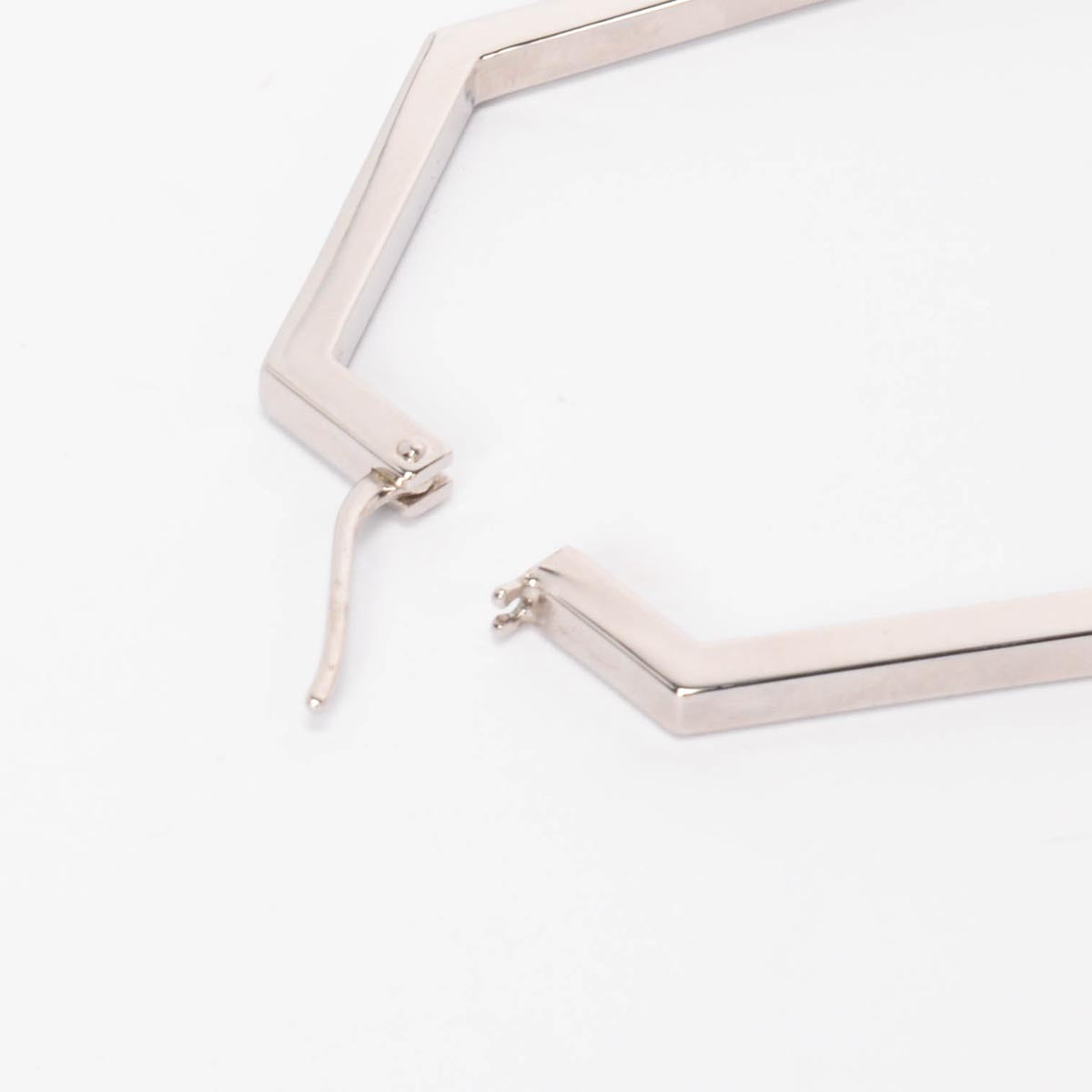 Gucci Silver Triangle Hoop Single Earring