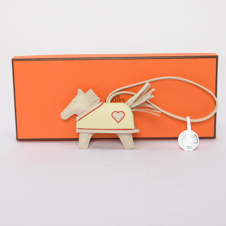 Hermes Craie Milo Lambskin Rodeo Robeo Coeur PM