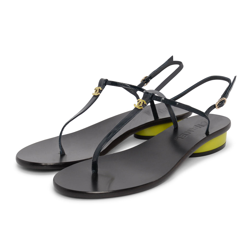 Chanel Green Patent CC Thong Sandals 37