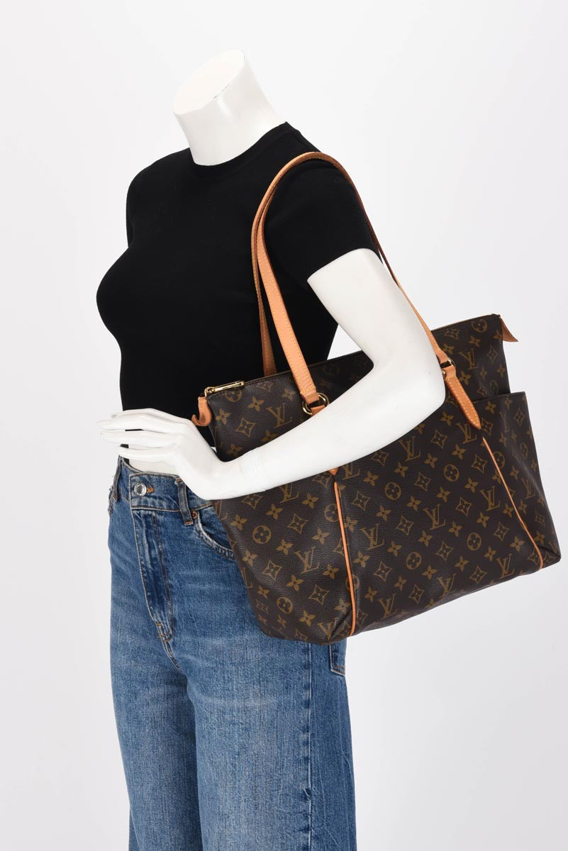 Louis Vuitton Monogram Totally MM