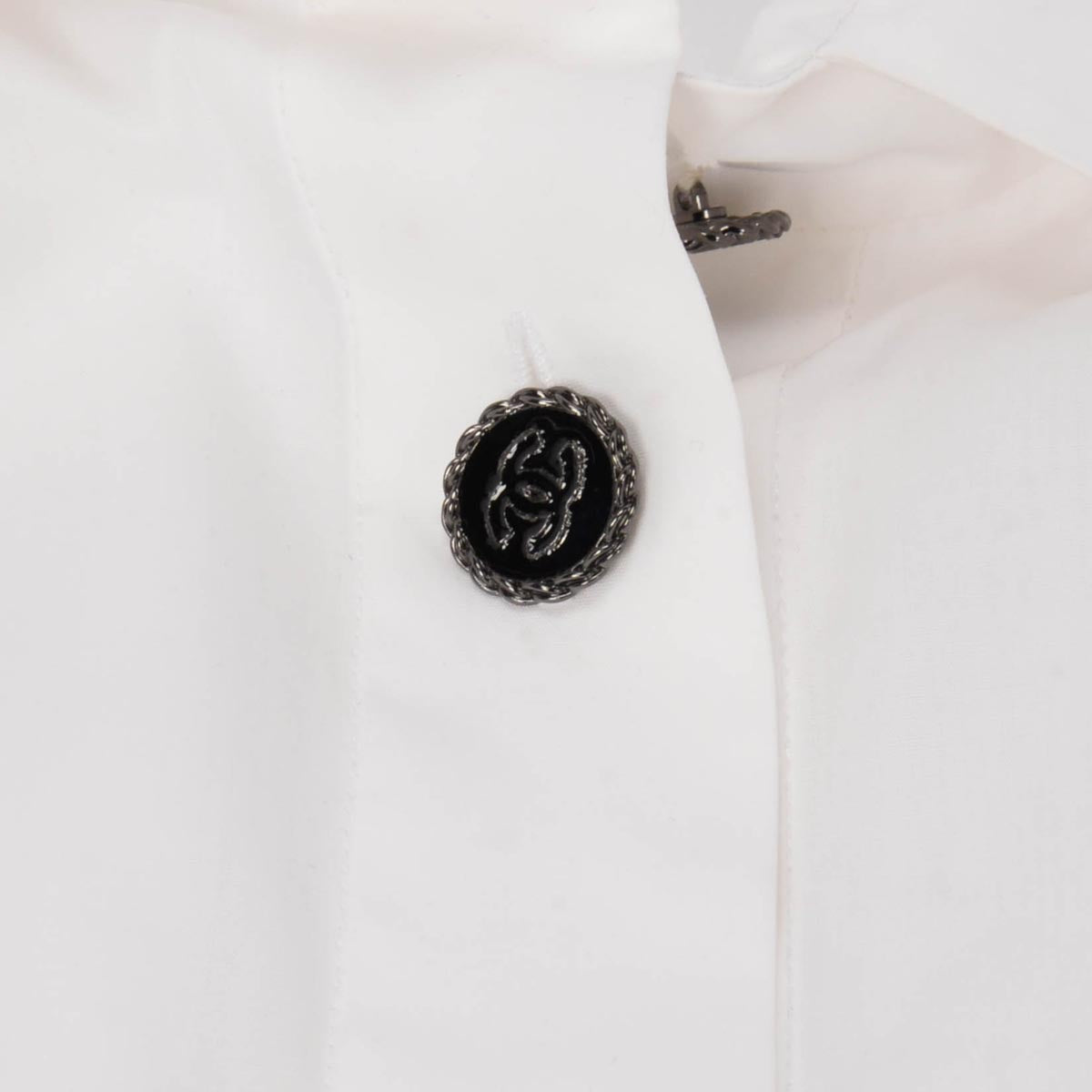 Chanel White Cotton Runway Logo Crop Shirt FR 40