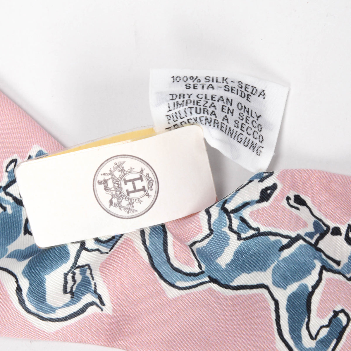 Hermes Rose Silk Chevaux En Liberte Twilly
