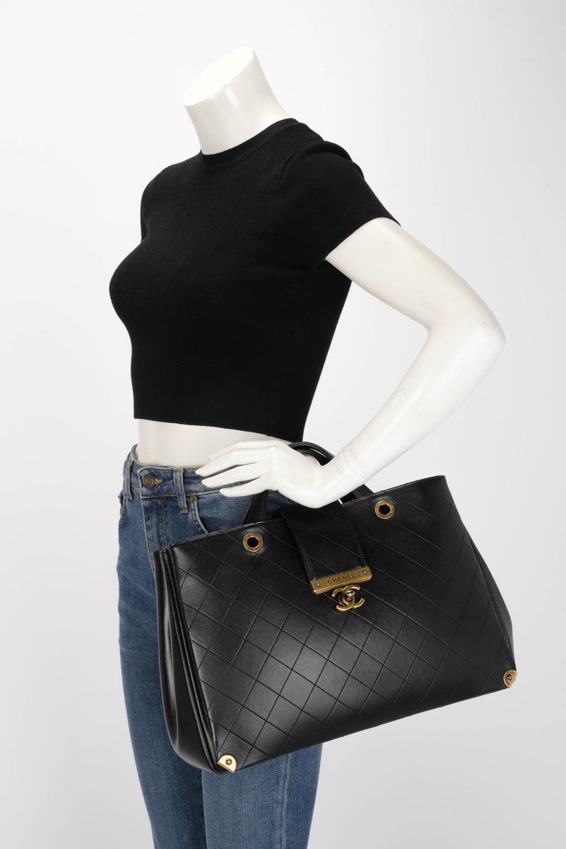 Chanel Black Quilted Calfskin Large Around The Corner Tote