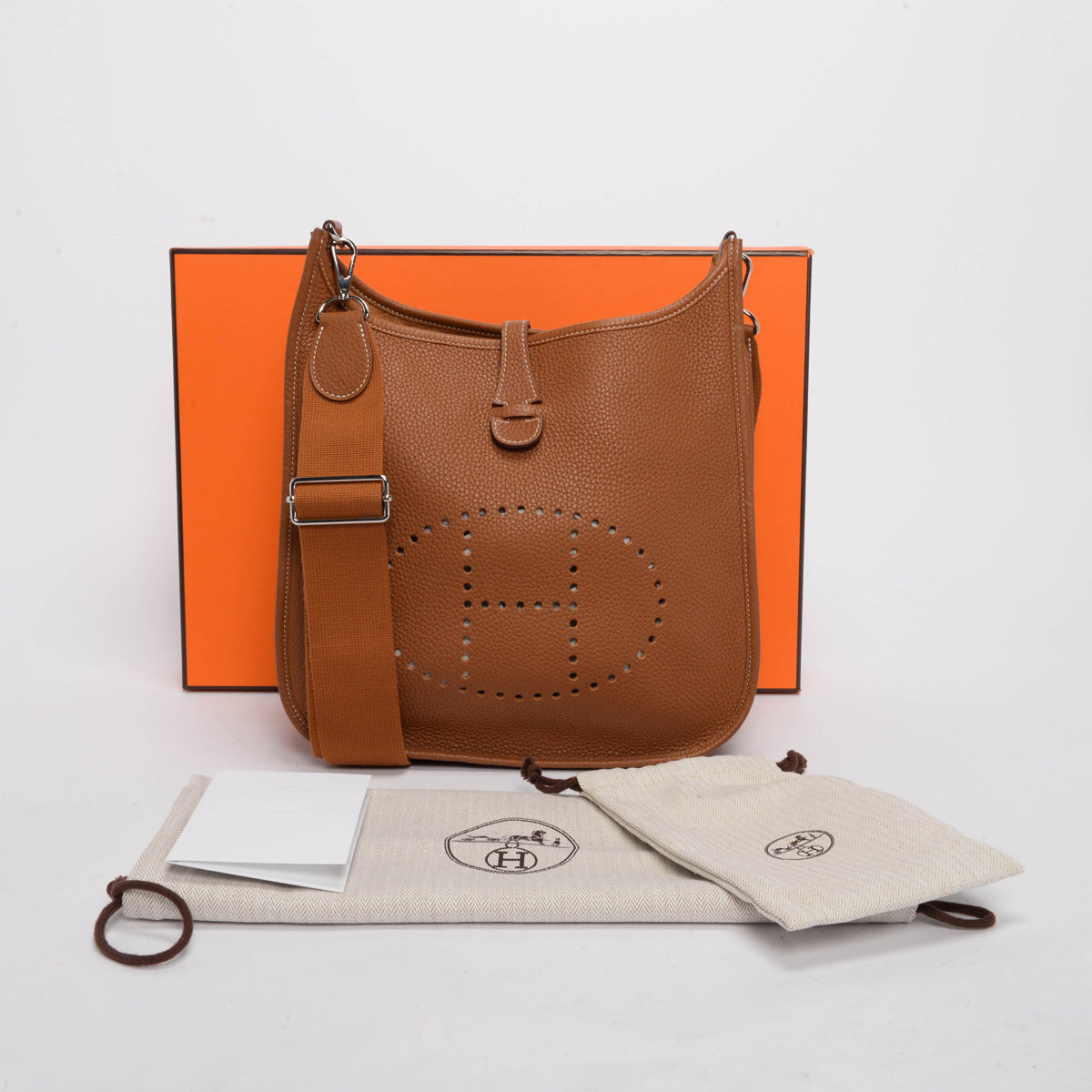 Hermes Gold Clemence Evelyne III 29 Bag