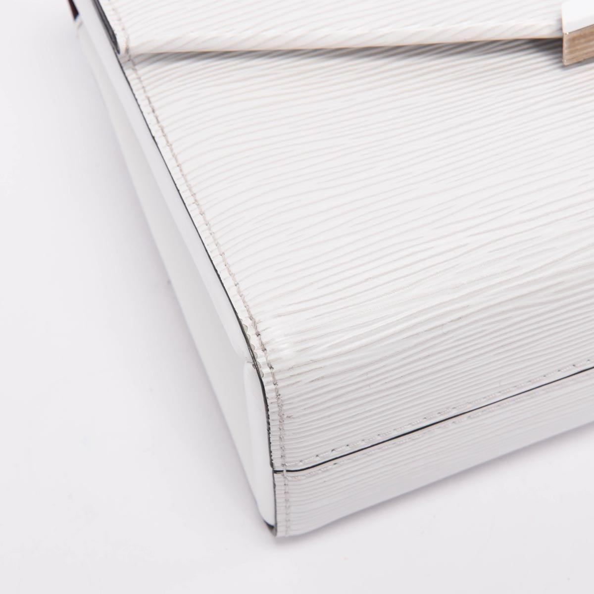 Louis Vuitton White Epi Leather Pochette Grenelle