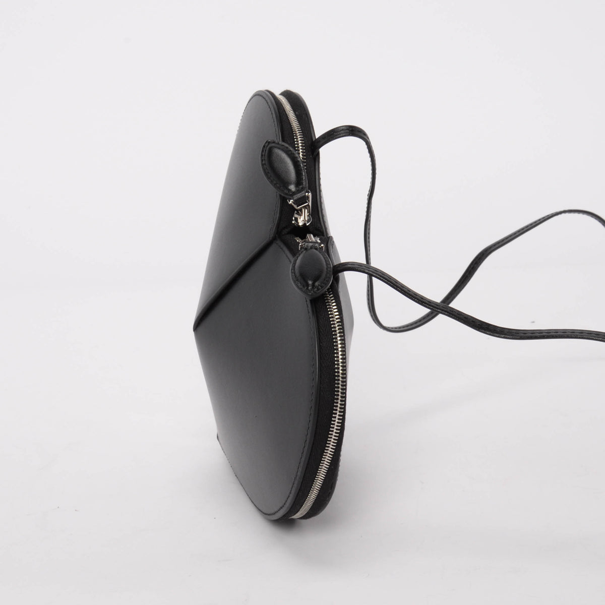 Alaia Black Calfskin Le Coeur Shoulder Bag