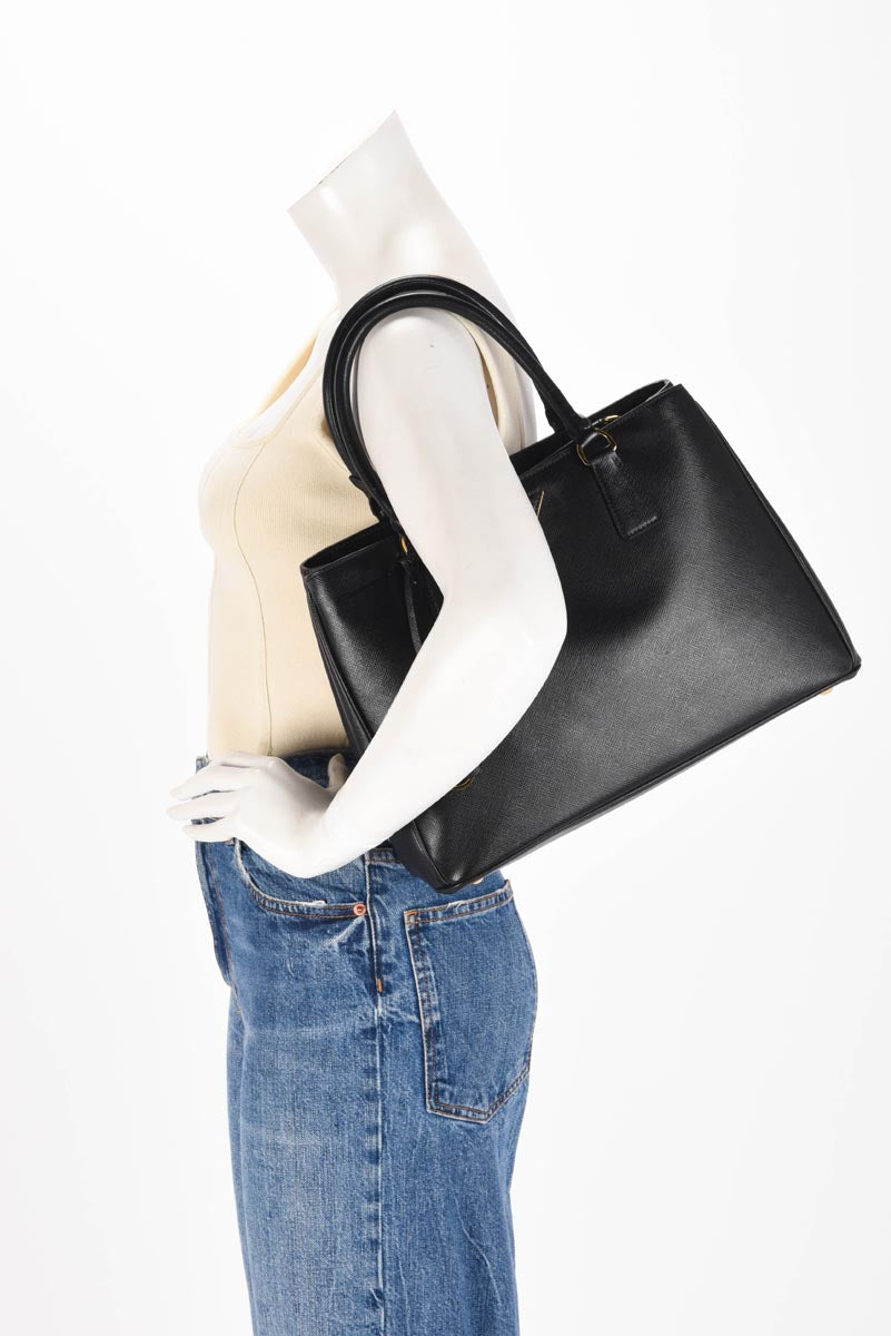 Prada Black Saffiano Lux Medium Galleria Tote