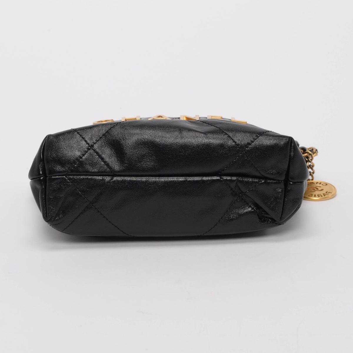 Chanel Black Shiny Calfskin 22 Mini Bag