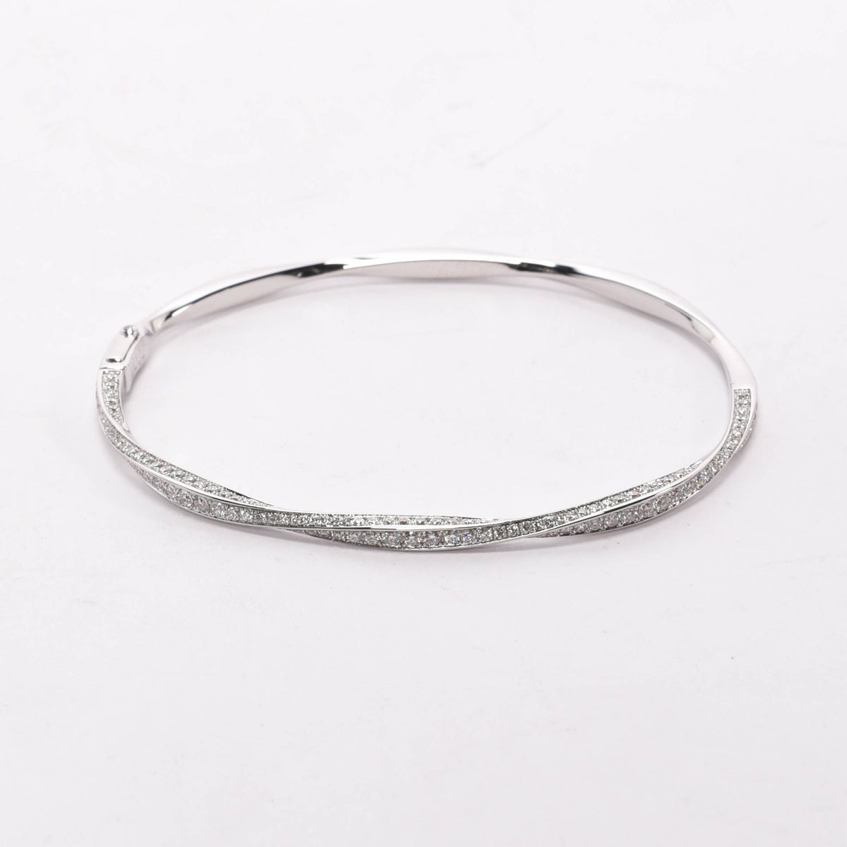 Graff White Gold & Diamond Spiral Pave Bangle
