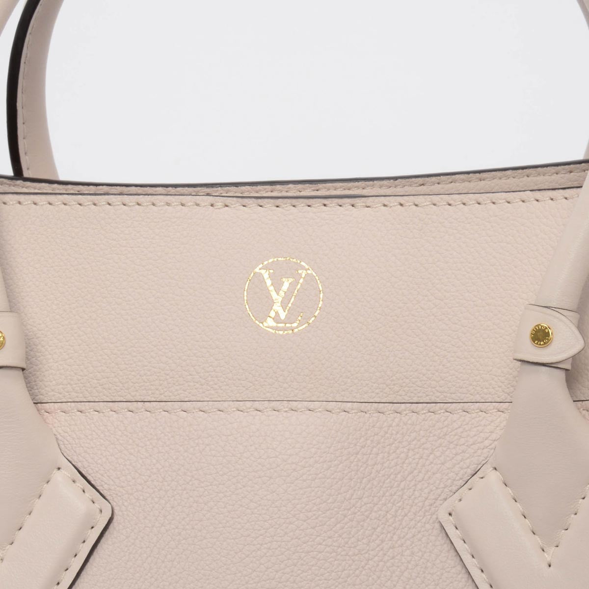 Louis Vuitton Greige Mahina Calfskin On My Side MM