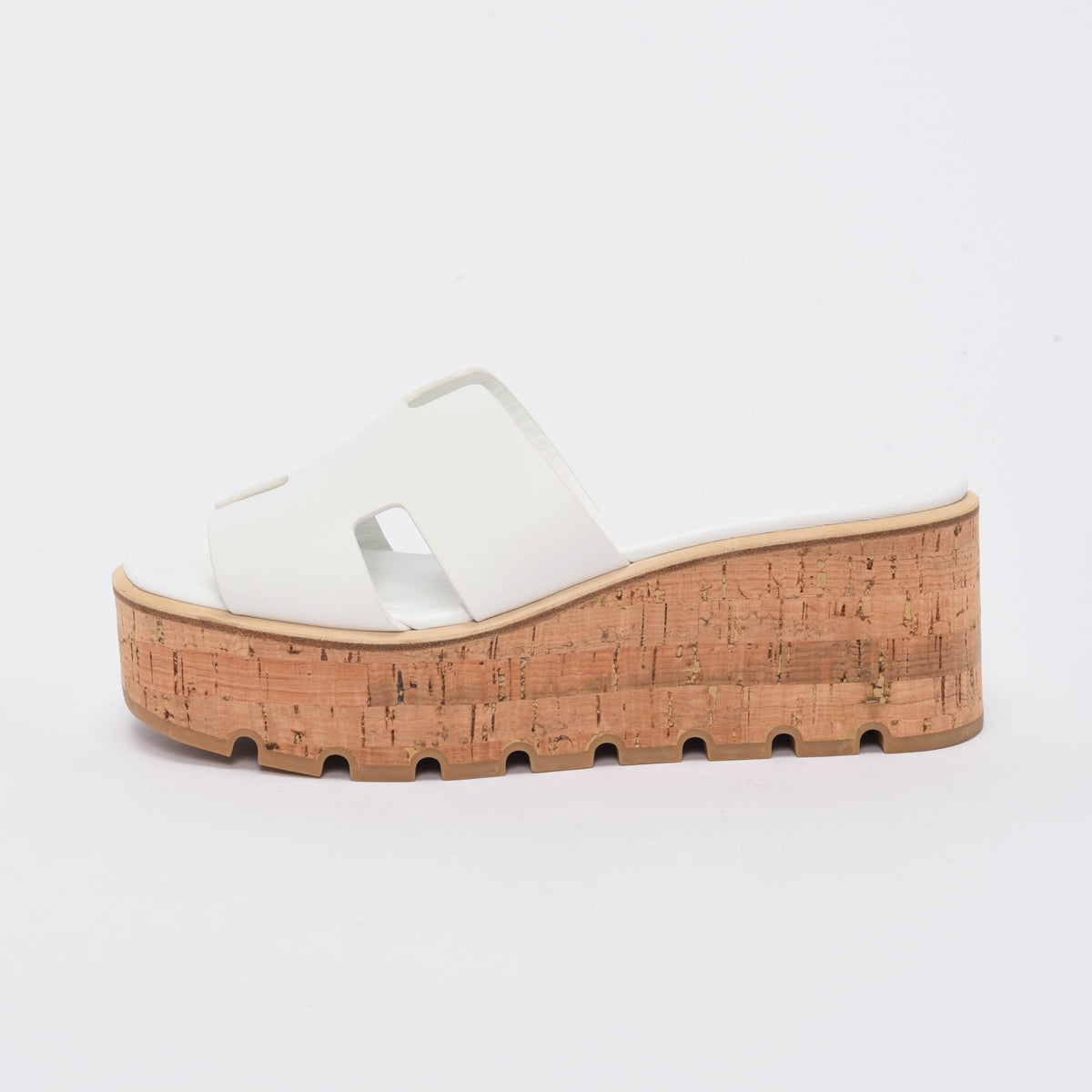 Hermes White Calfskin & Cork Eze 30 Wedges 40