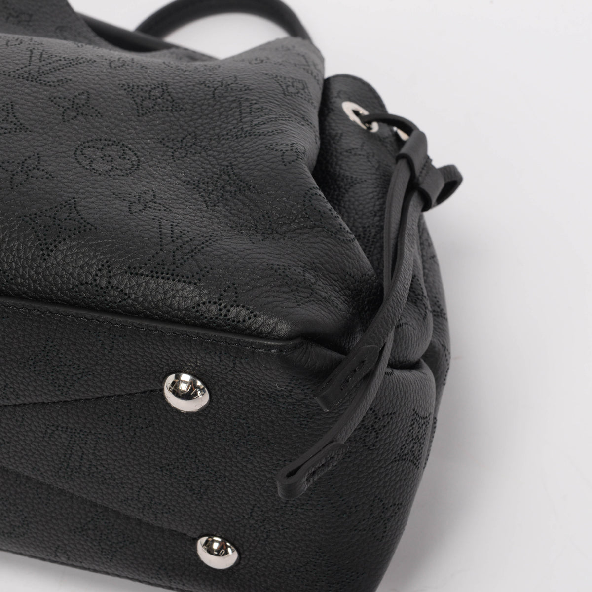 Louis Vuitton Black Mahina Calfskin Bella Tote