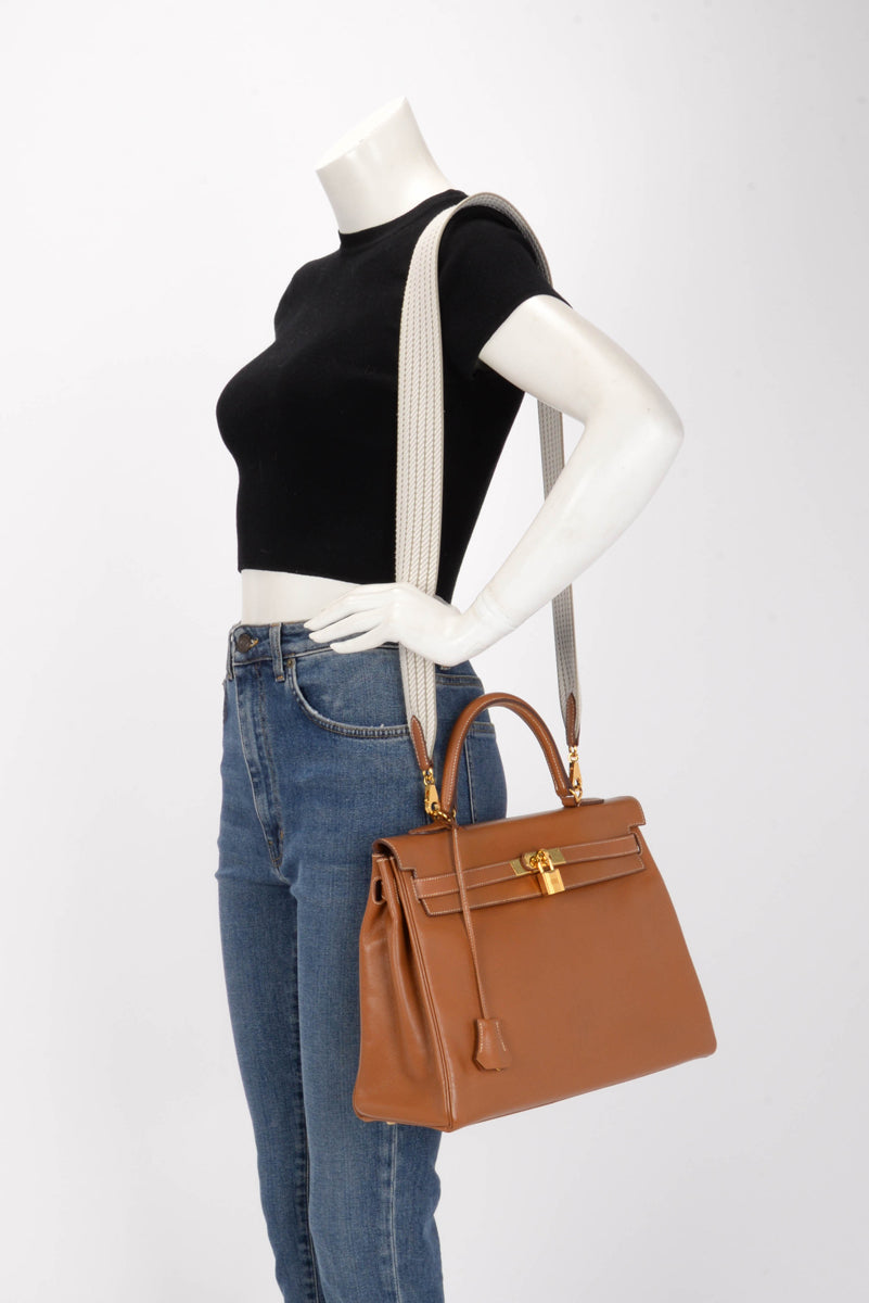 Hermes Vintage Gold Courchevel Kelly 35 GHW